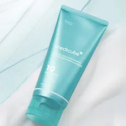Medicube Limpiador Facial en Espuma con Ácido Azelaico y Niacinamida